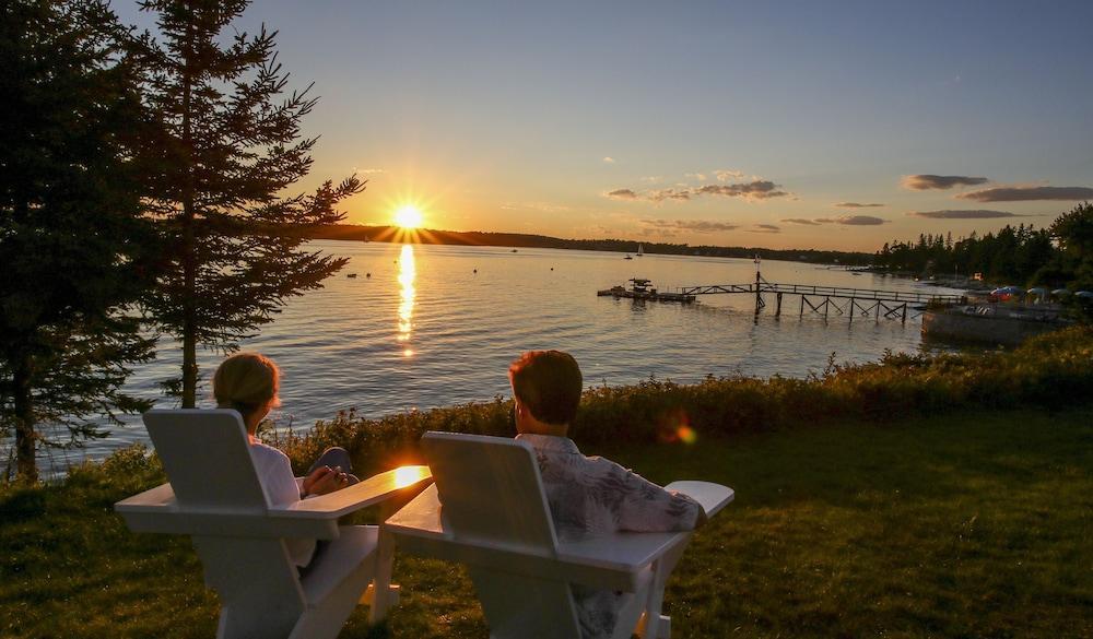 Spruce Point Inn Resort And Spa Boothbay Harbor Exterior photo